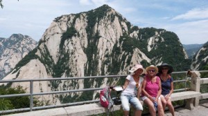 Green, Donna and Lynn on Huashun Skywalk