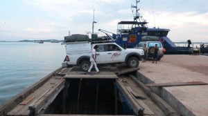 Loading cars boat trips and unload (95)         